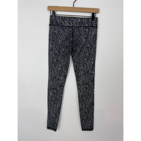 Ivivva by Lululemon Leggings Size 14 Black White Static Print - Picture 6 of 6